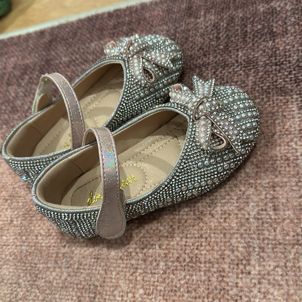 Doe a dear shoes from saks- so sparkly - toddler 7